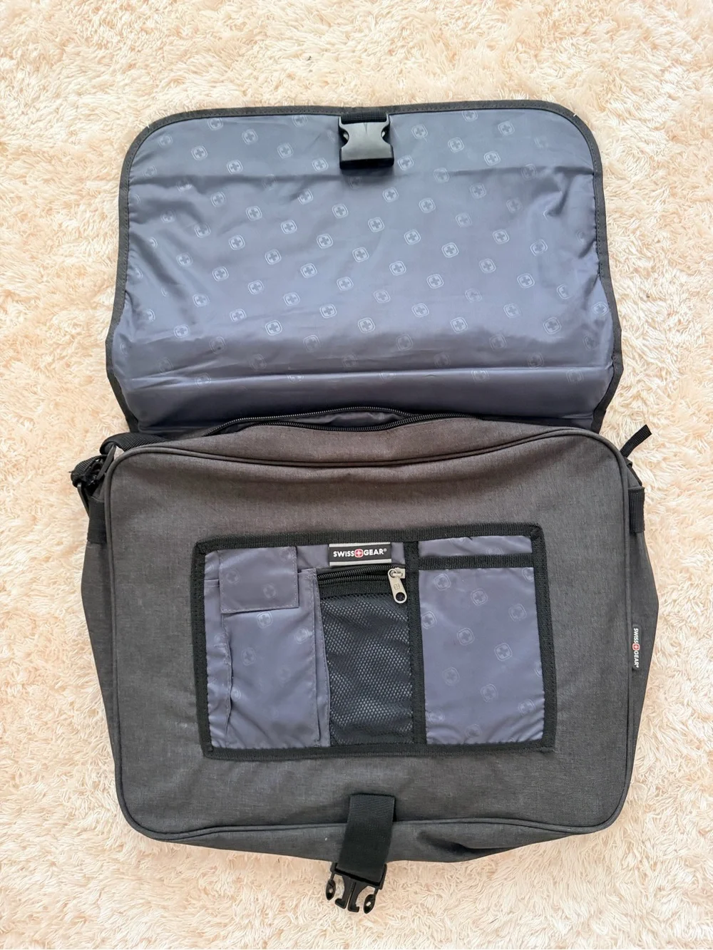 Swiss Gear Grey UBC Professional MBA Briefcase Messenger Bag